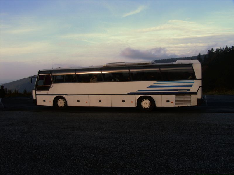 Bus na jízdu k Dlouhým Stráním